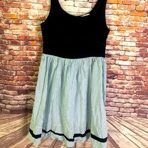 *pre-bundled* 2 dresses! Fun!!